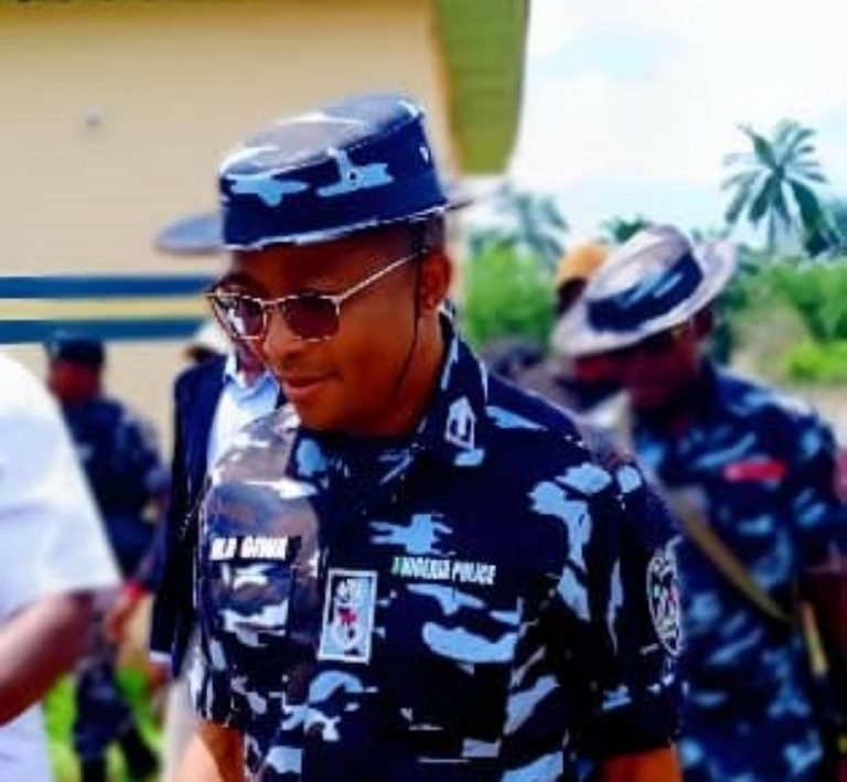 Enugu Police Arrest Eight Robbery Suspects, Recover Stolen Vehicles